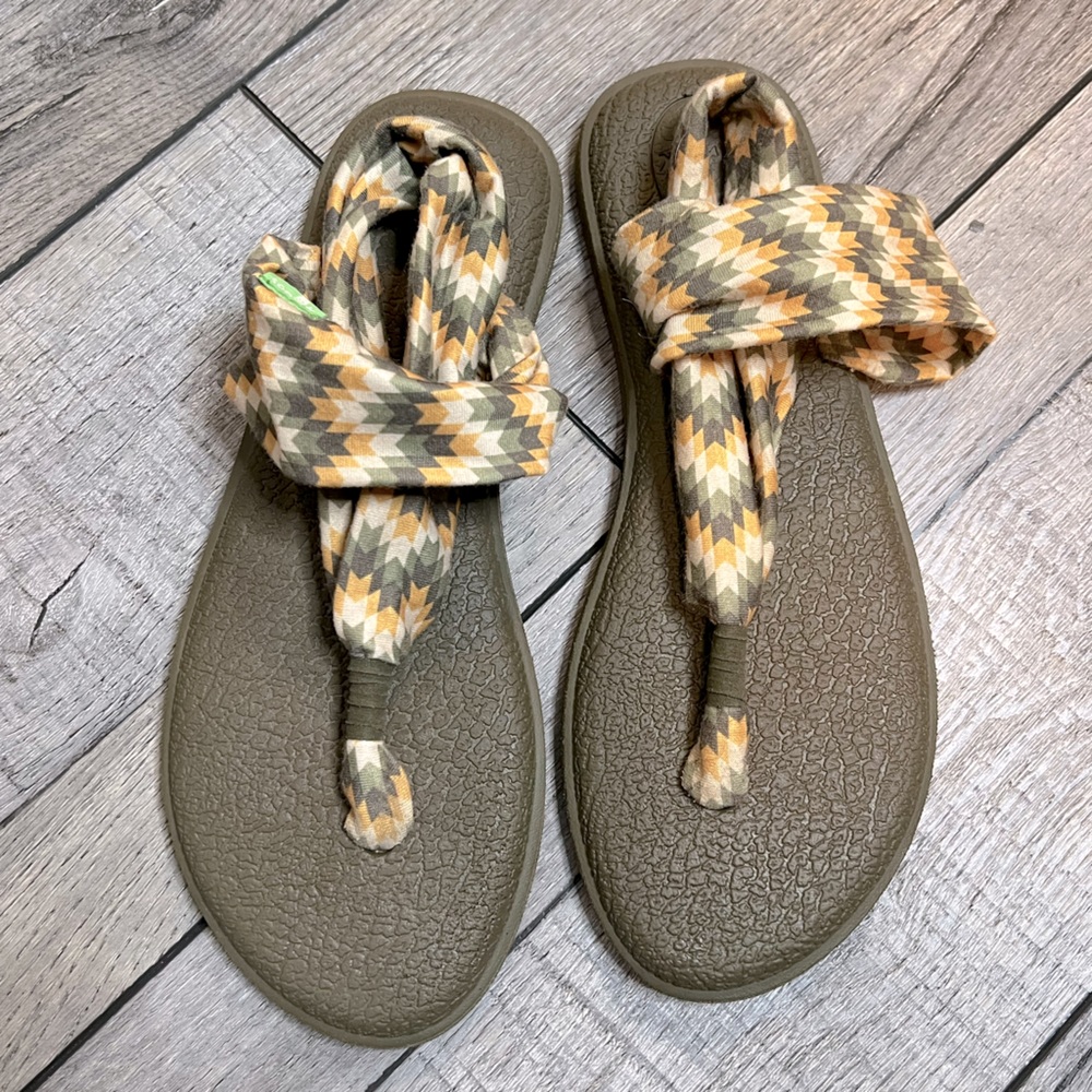 Sanuk soft strap sandals, size 8